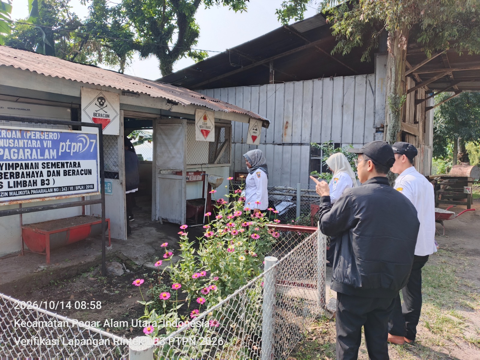 DLH Kota Pagar Alam Lakukan Verifikasi Lapangan Rincian Teknis TPS Limbah B3 di PTPN I Regional 7